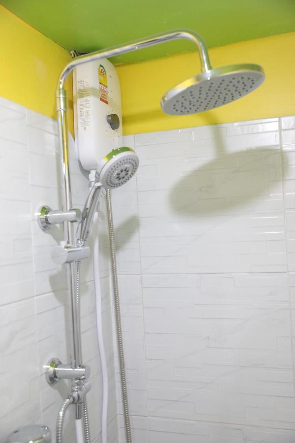 Interpartie Hotel (Adults Only) Бангкок Экстерьер фото