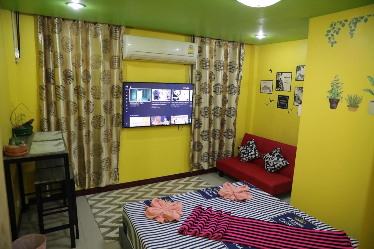 Interpartie Hotel (Adults Only) Бангкок Экстерьер фото